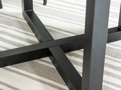 Table de salle à manger ronde Tulsa et chaises de salle à manger Sarah couleur fauve