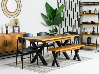 Table de salle à manger extensible à pieds croisés Tulsa (140 cm - 180 cm) et chaises de salle à manger Gabo