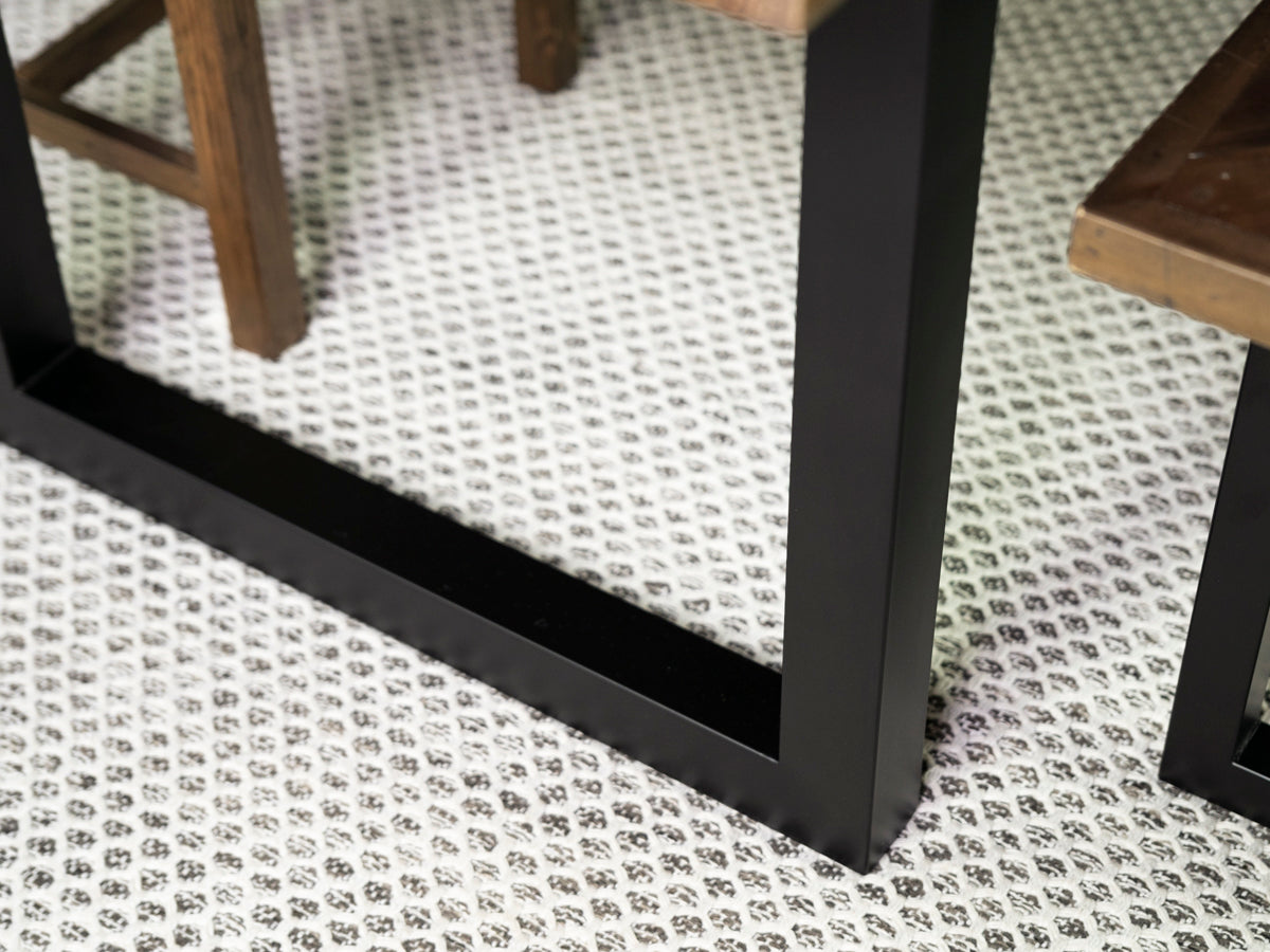 Table de salle à manger fixe Tulsa Dark 180 cm et chaise Grainger grise