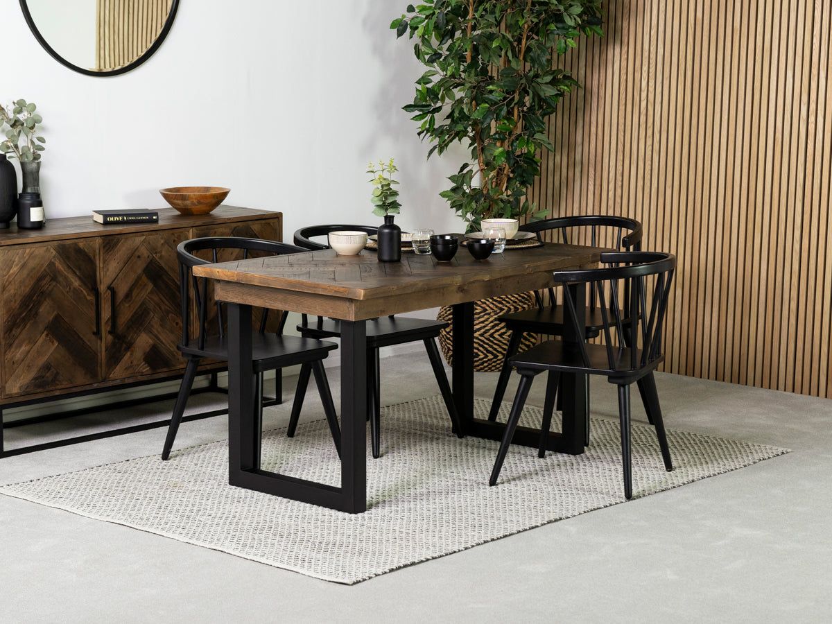 Table de salle à manger Tulsa Dark 135 cm à plateau fixe et chaise de salle à manger Bogart