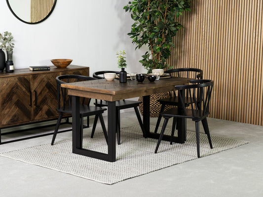 Table de salle à manger Tulsa Dark 135 cm à plateau fixe et chaise de salle à manger Bogart