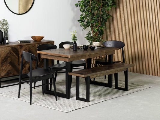 Table de salle à manger Tulsa Dark 135 cm à plateau fixe et chaise de salle à manger Gabo