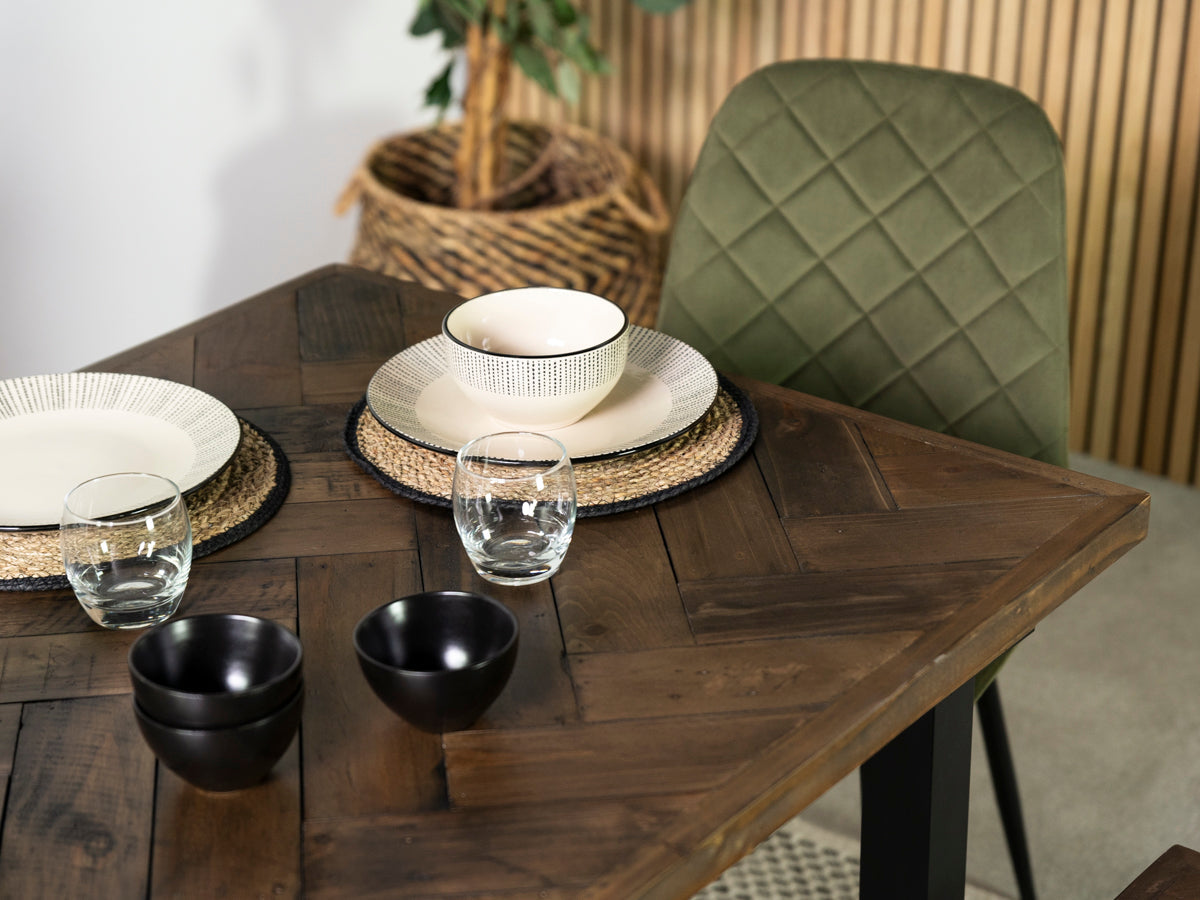 Table de salle à manger Tulsa Dark 135 cm à plateau fixe et chaise de salle à manger Alston