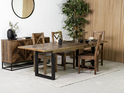 Table de salle à manger extensible Tulsa Dark (180 cm - 240 cm) et chaise de salle à manger à dossier croisé Tulsa Dark