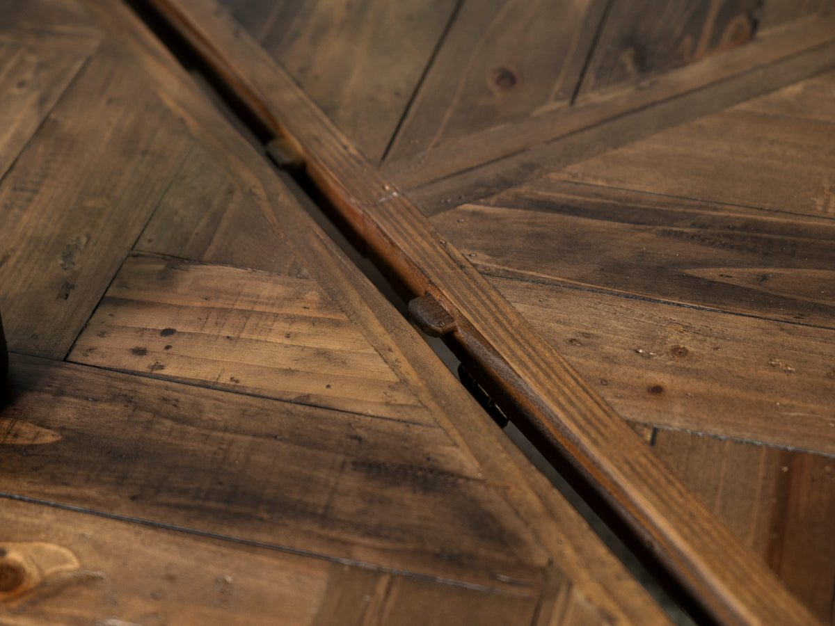 Table de salle à manger extensible Tulsa Dark (180 cm - 240 cm) et chaise de salle à manger Dallas Grey