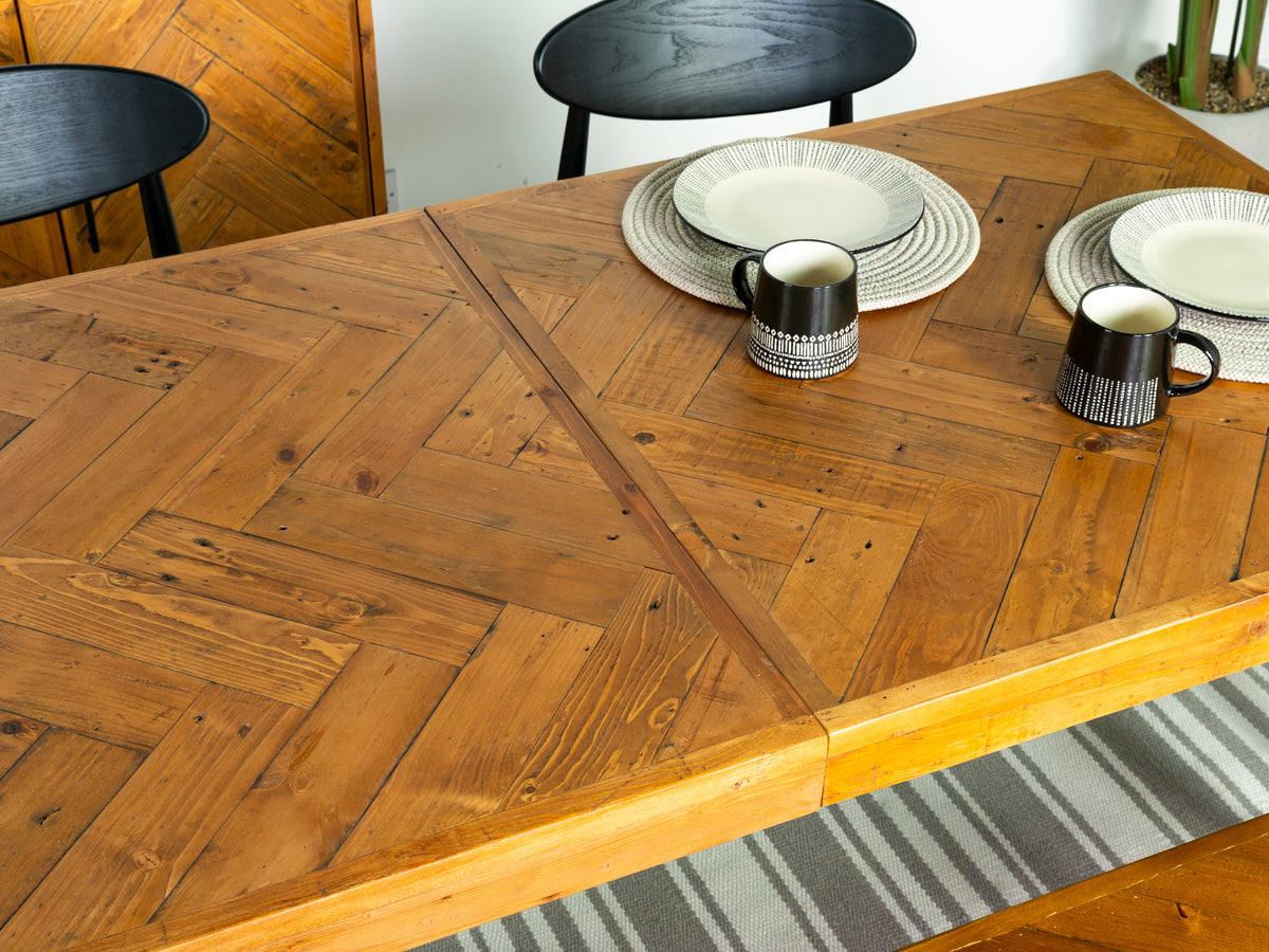 Table de salle à manger extensible Mode 140-180 cm et chaises de salle à manger Bogart