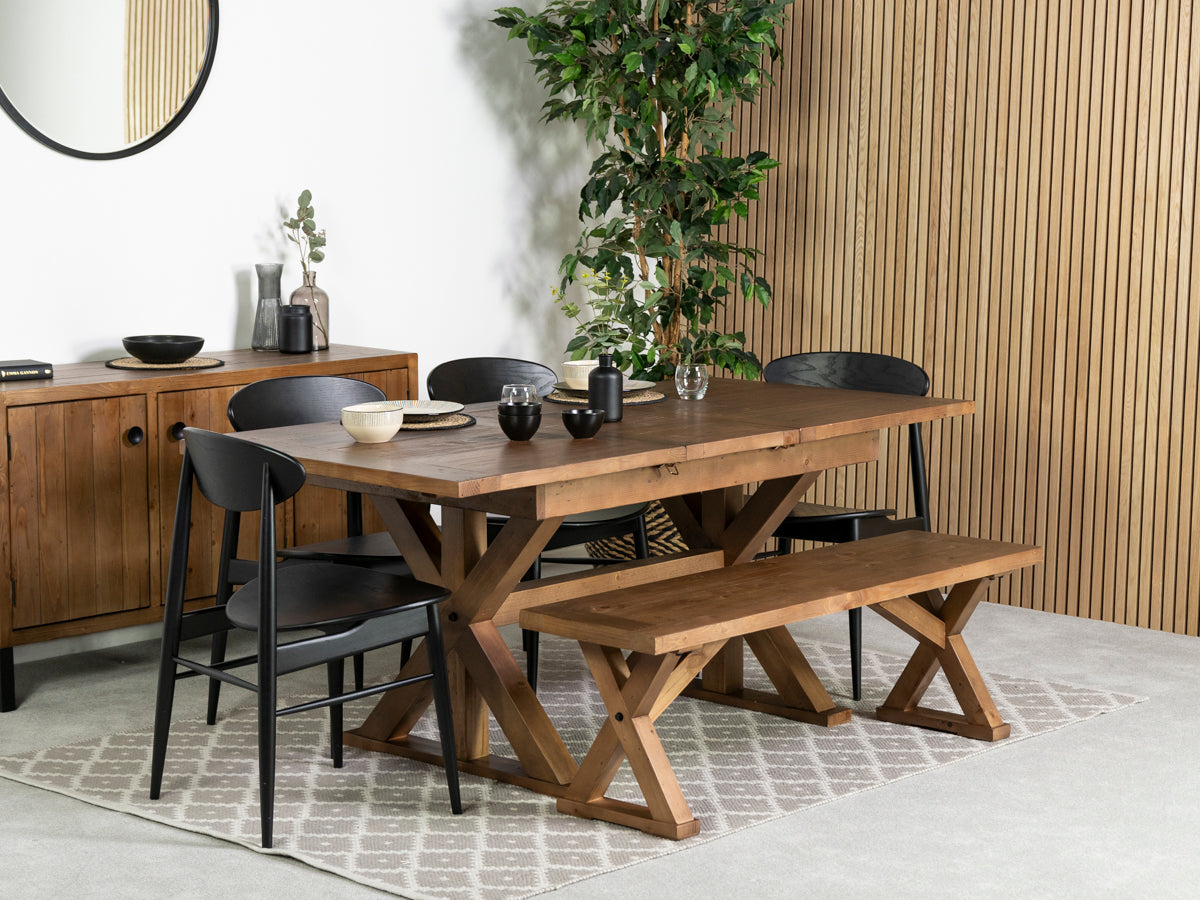 Table de salle à manger extensible Provence (140-180 cm) et chaise de salle à manger noire Gabo