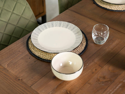 Table de salle à manger extensible Provence (140-180 cm) et chaise de salle à manger noire Bogart