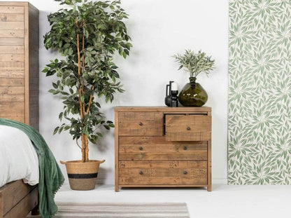 Montréal 2 Plus de 2 Poitrines