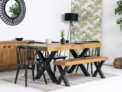 Table de salle à manger extensible Brooklyn Light à pieds croisés (140 cm - 180 cm) et chaises de salle à manger Bogart