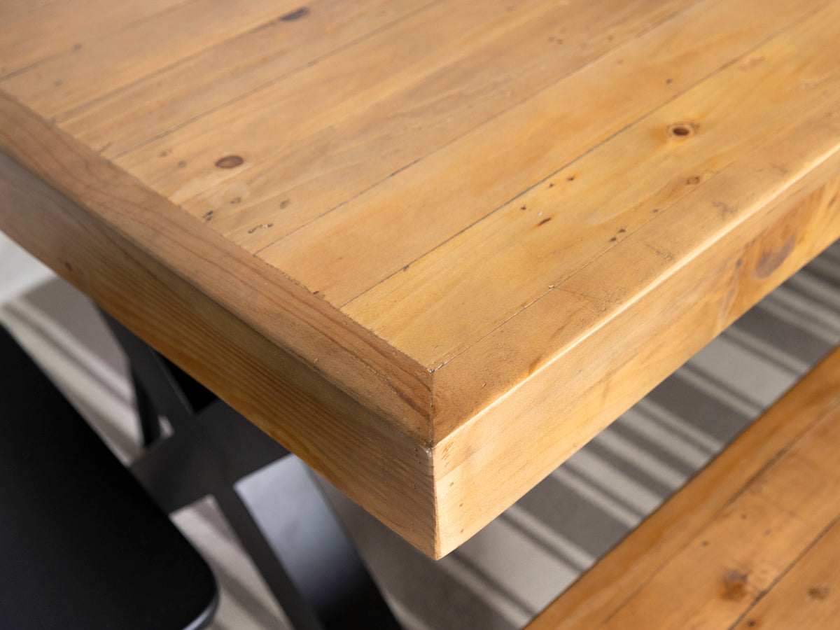 Table de salle à manger extensible Brooklyn Light à pieds croisés (140 cm - 180 cm)