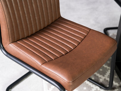 Table de salle à manger extensible Tulsa à pieds croisés (180 cm - 240 cm) et chaises de salle à manger marron auburn