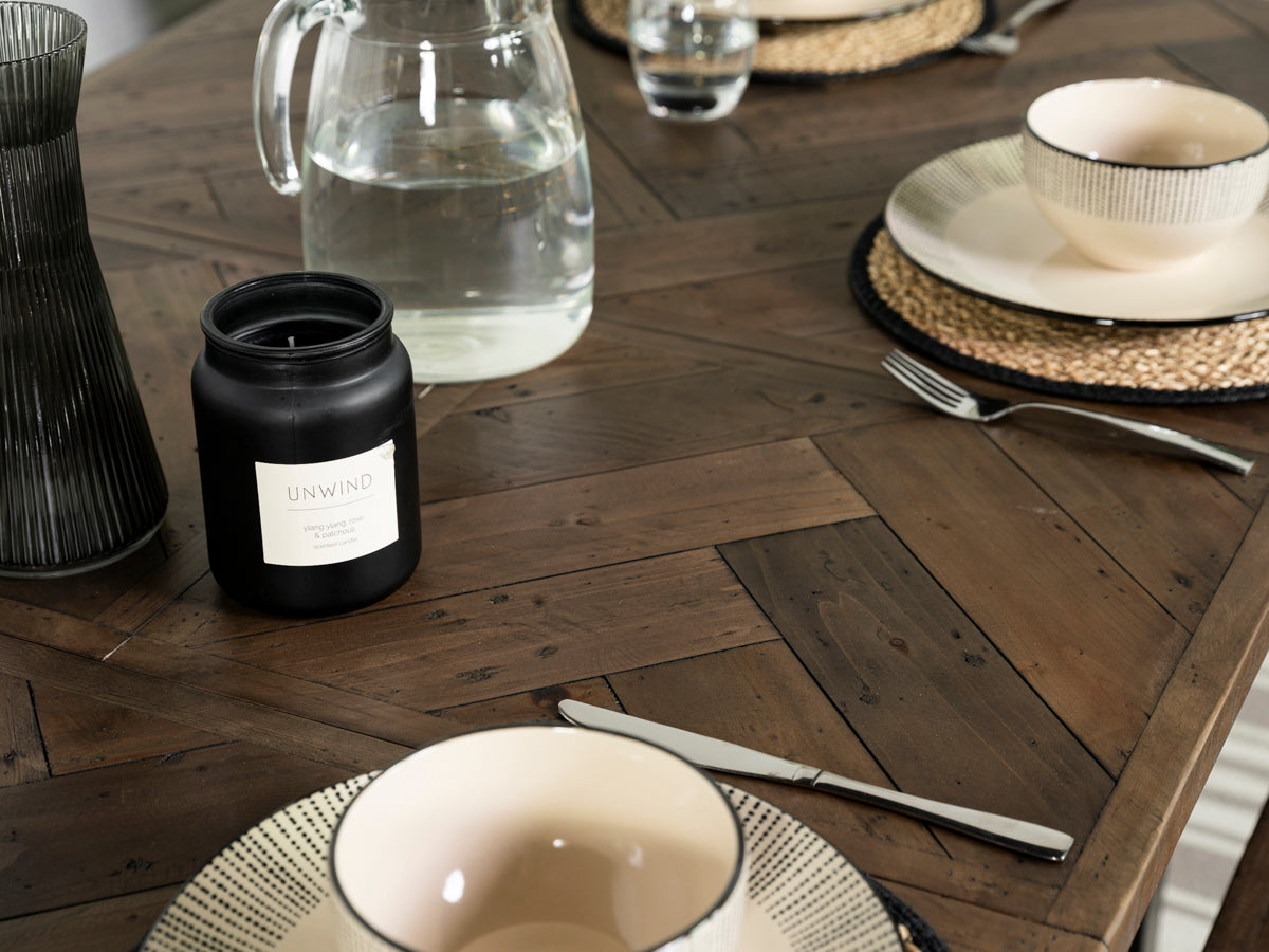 Table de salle à manger extensible Tulsa Dark (140 cm - 180 cm) et banc en bois foncé Tulsa