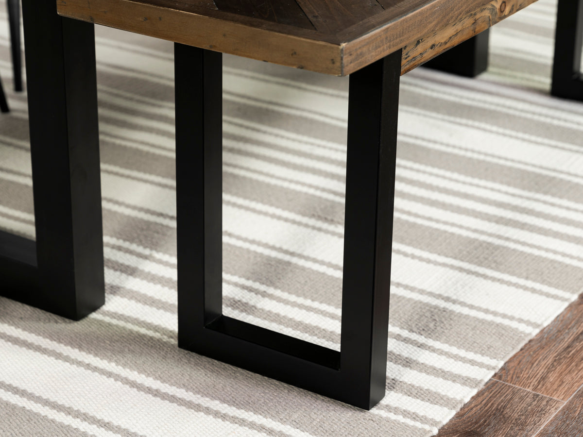 Banc en bois foncé de Tulsa