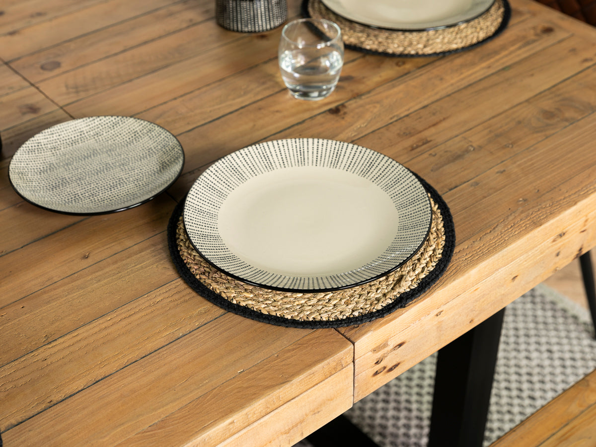 Table de salle à manger extensible Brooklyn Light (140 cm - 180 cm) et chaises de salle à manger noires Bogart