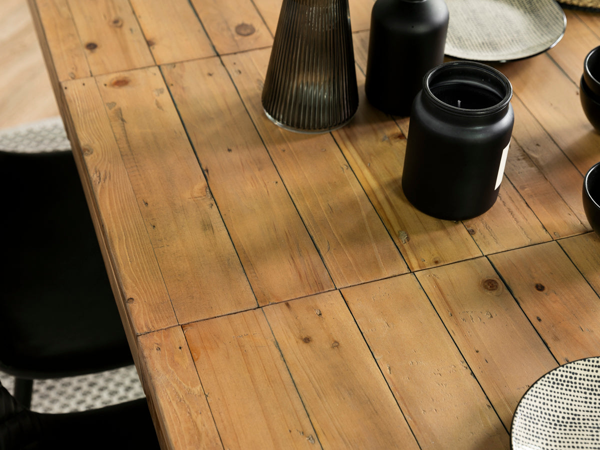 Table de salle à manger extensible Brooklyn Light (140 cm - 180 cm) et chaises de salle à manger noires Bogart