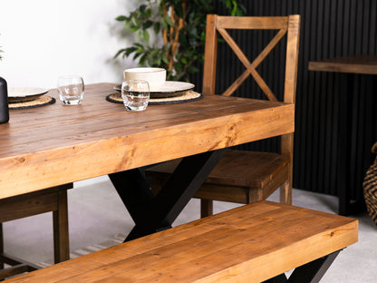 Table de salle à manger Brooklyn 160 cm à plateau fixe et pieds croisés et chaises Brooklyn