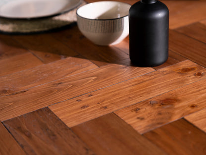 Table de salle à manger Tulsa à plateau fixe et pieds croisés