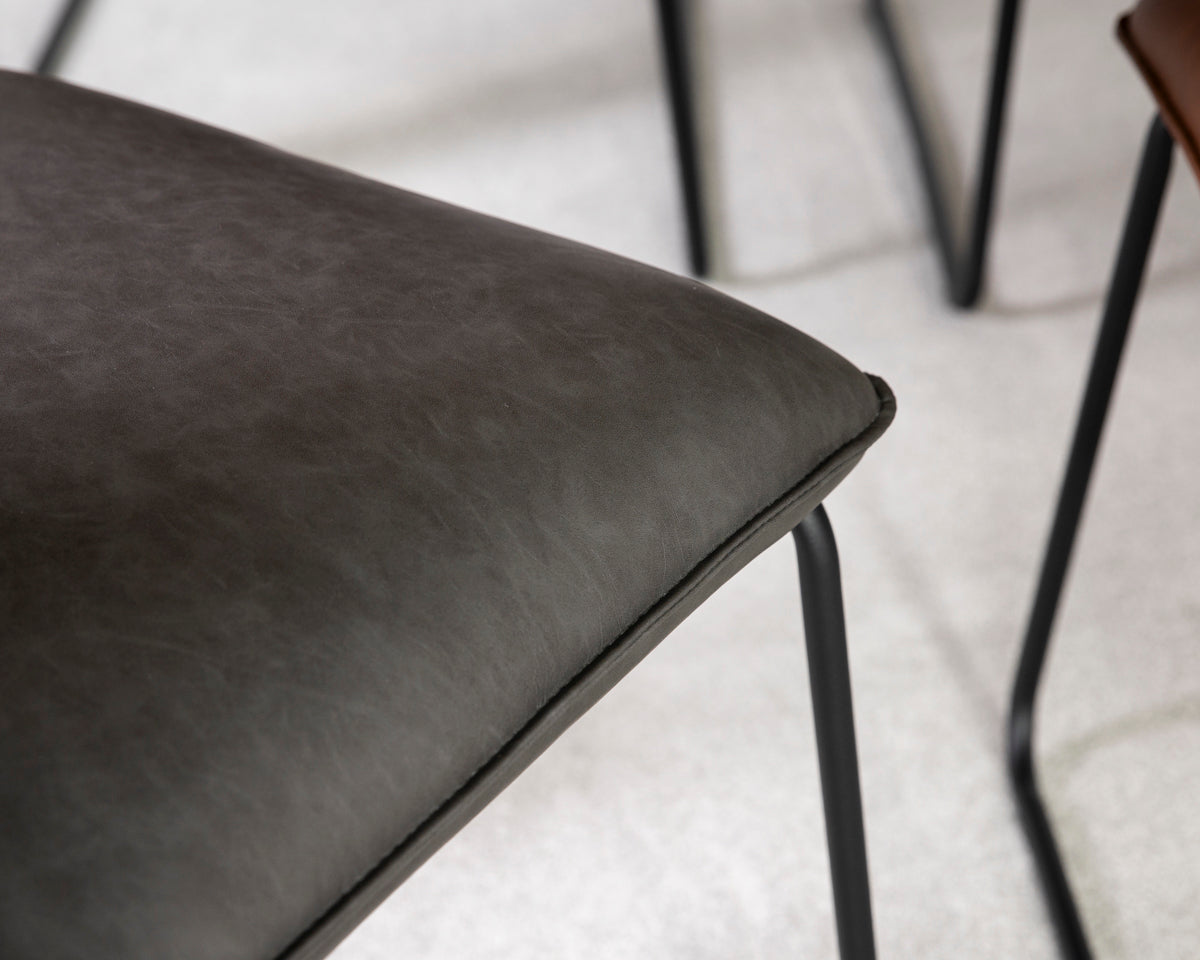 Table de salle à manger extensible Como (180 cm - 240 cm) et chaises de salle à manger grises Grainger