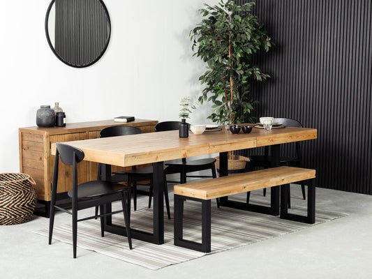 Table de salle à manger extensible Brooklyn Light (180 cm - 240 cm) et chaise de salle à manger noire Gabo