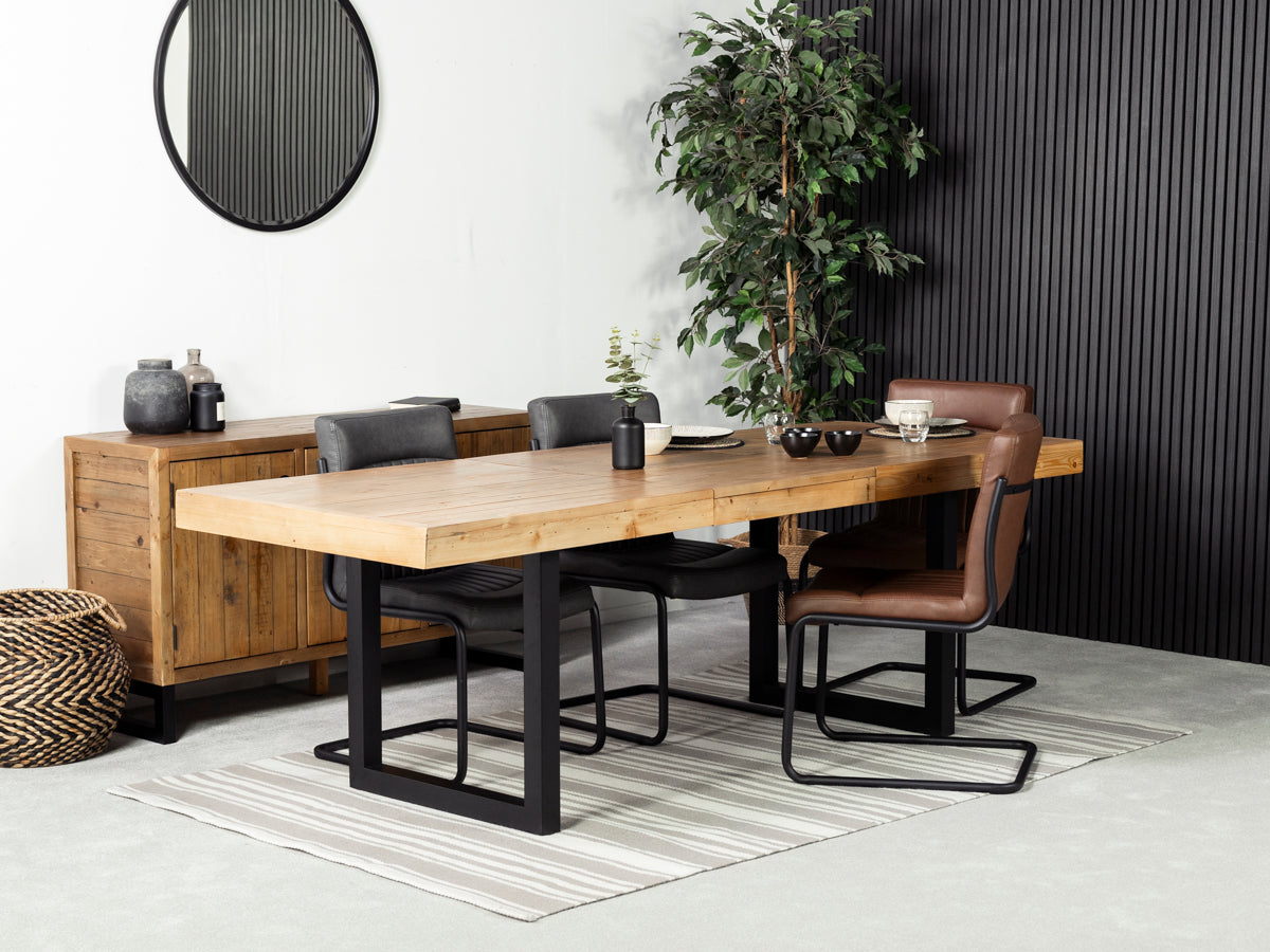 Table de salle à manger extensible Brooklyn Light (180 cm - 240 cm) et chaise de salle à manger marron auburn