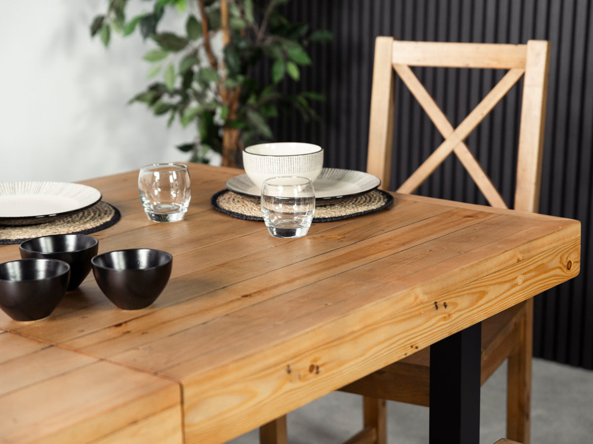 Table de salle à manger extensible Brooklyn Light (180 cm - 240 cm) et chaise de salle à manger Alston