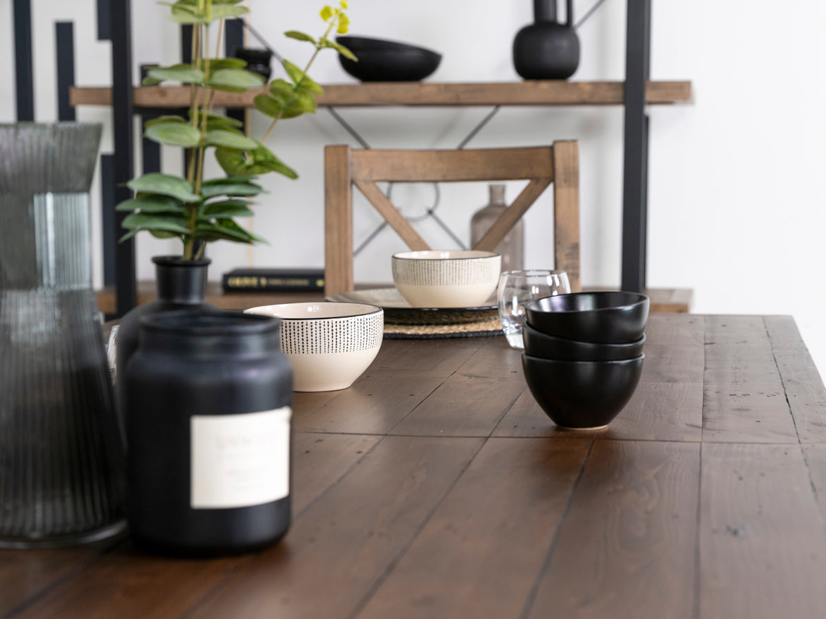 Table de salle à manger extensible Brooklyn à pieds croisés (180 cm - 240 cm) et chaises de salle à manger Gabo