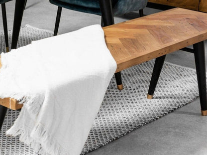 Table de salle à manger à plateau fixe Mode (160 cm) et chaises de salle à manger noires Gabo