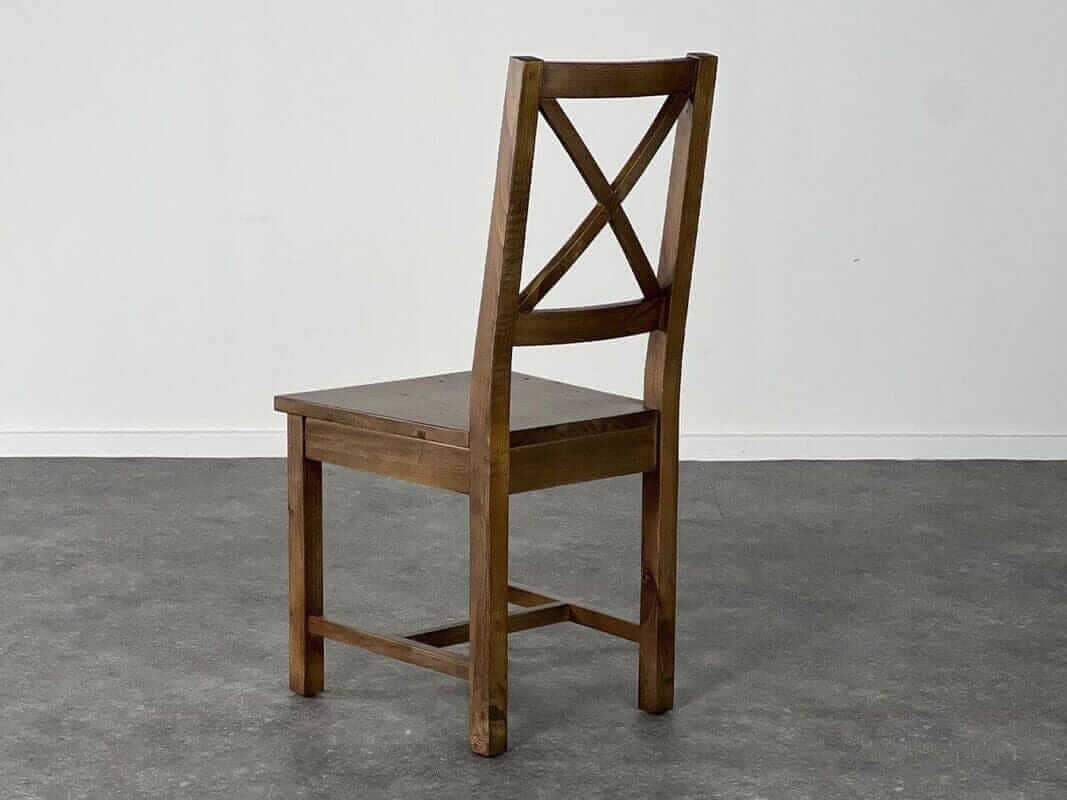 Table de salle à manger Brooklyn à plateau fixe de 135 cm et chaises Brooklyn à dossier croisé