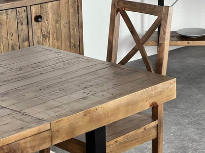 Table de salle à manger extensible Brooklyn (180 cm - 240 cm) et chaises de salle à manger Bogart noires