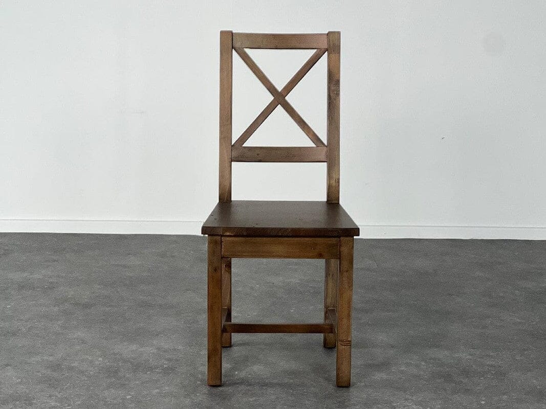 Table de salle à manger extensible Brooklyn Light (180 cm - 240 cm) et chaise de salle à manger à dossier croisé Brooklyn 